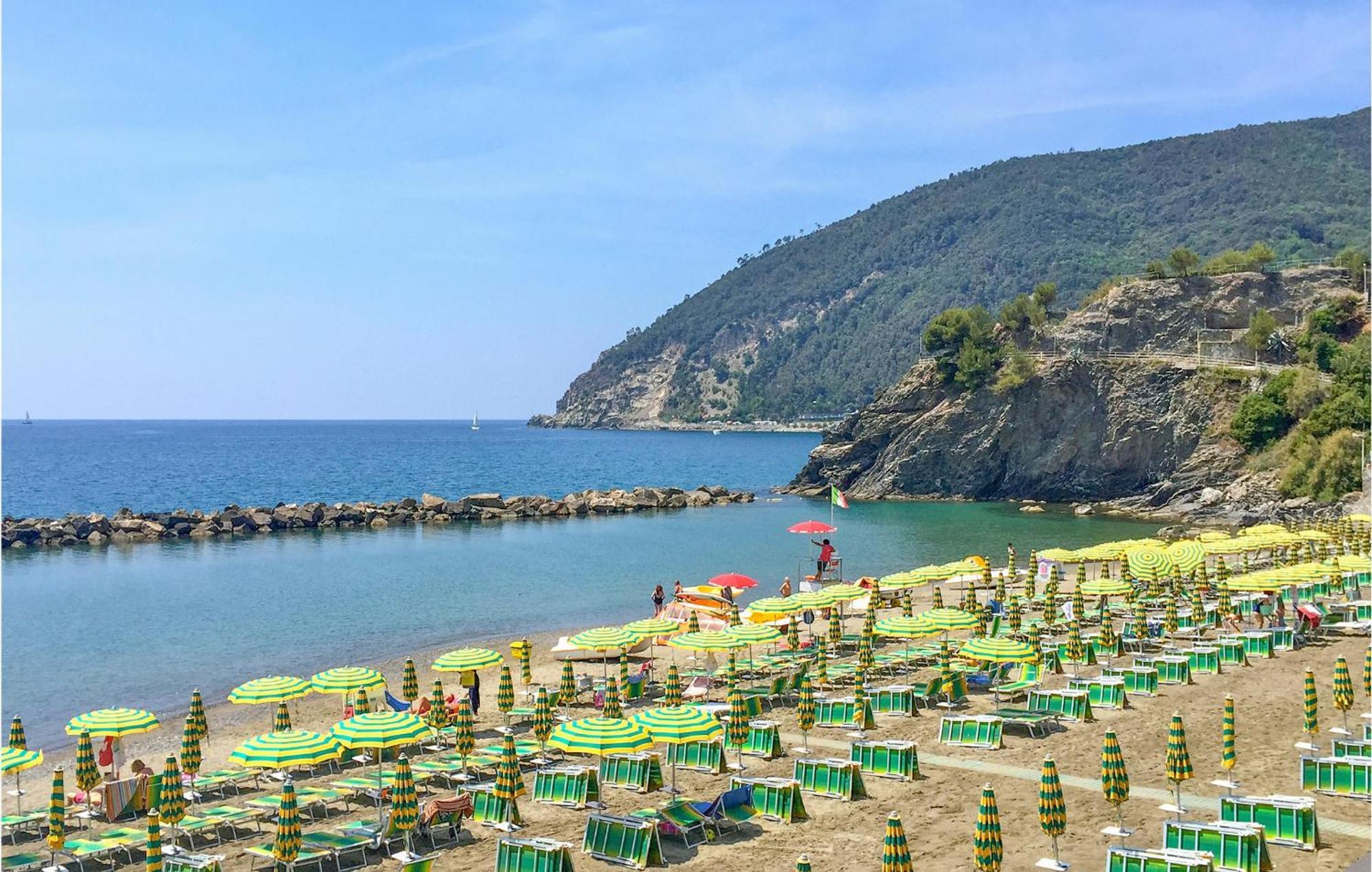 Amazing Apartment In Moneglia With House Sea View 외부 사진